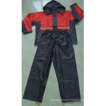 100% polyester / PVC revêtu imperméable en plein air Rainsuit / pluie